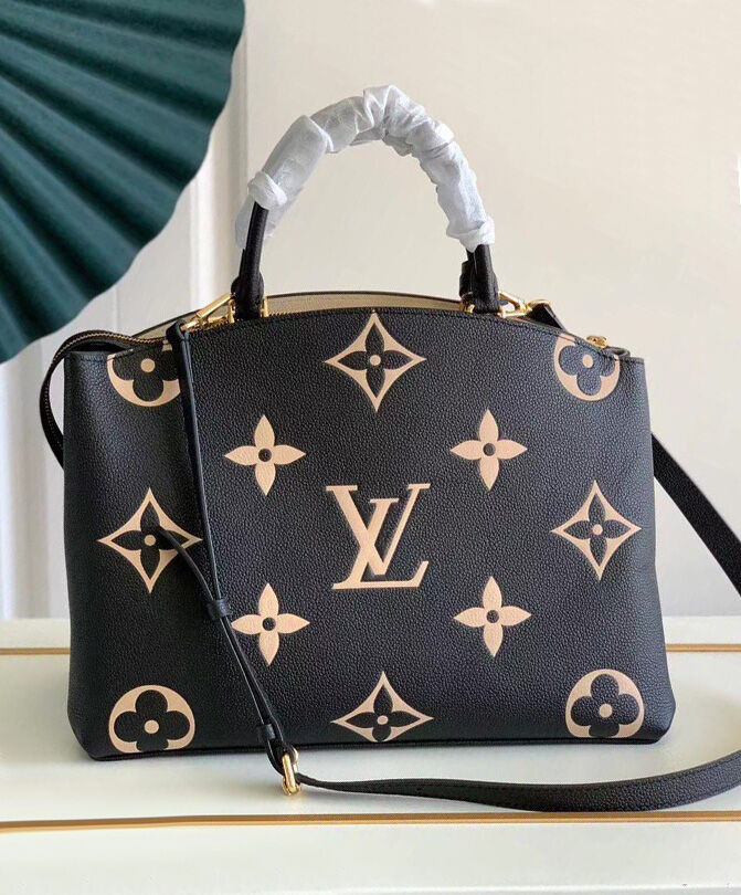 Louis Vuitton Grand Palais M45842 Black